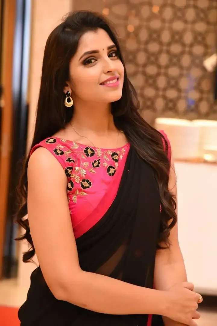 Indian TV Actress Shyamala In Black Saree